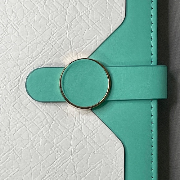 Tiffany VIP Notebook Journal with Magnetic Closure - Picture 9 of 11